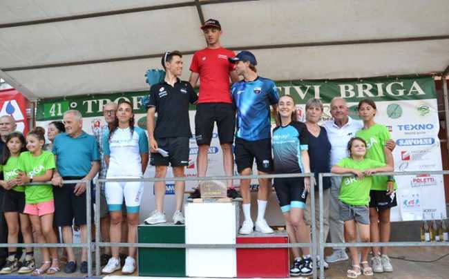 Immagine JPEG 4768 BF8E DD 0