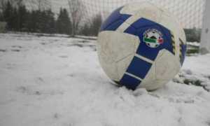 campo calcio neve