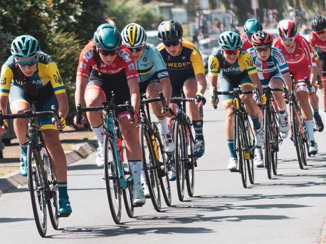 cycling 4397606 1280