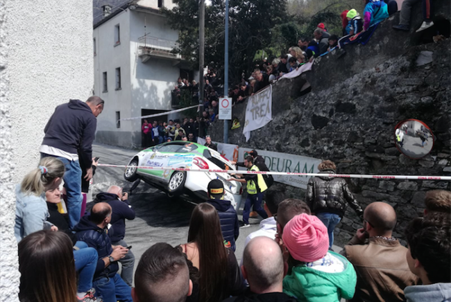 papa montecrestese fianco rally