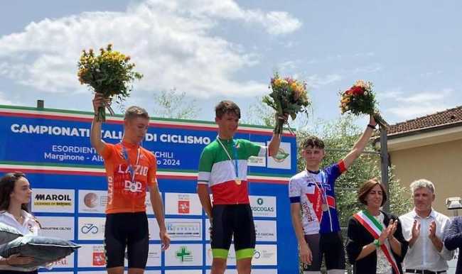 soldarini sul terzo gradino del podio