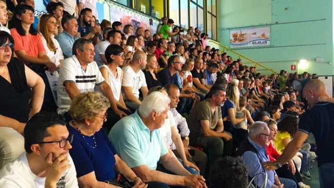 tribuna piscina domo