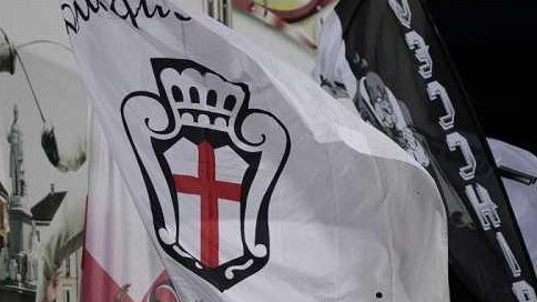 pro vercelli bandiera