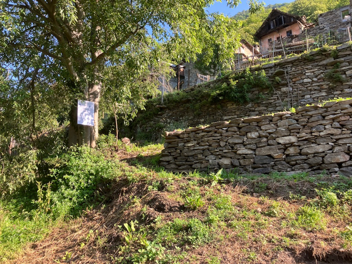 Valle Antrona, si ricostruisce il muro a secco da Ruginenta a Cheggio