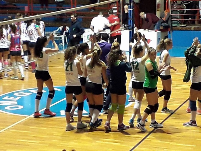 Altro 3-0 per l'Omegna Pallavolo che supera anche Oasi Volley Arona