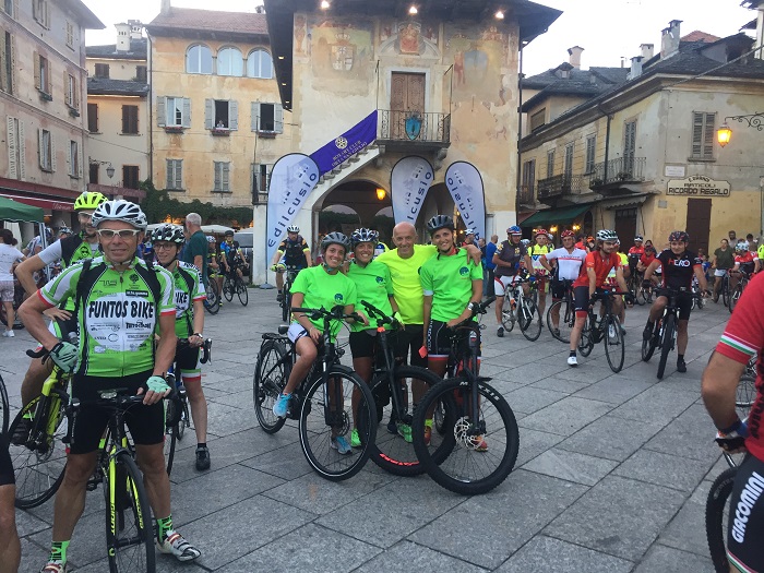 Oltre 250 partecipanti e 8.000 euro in beneficenza dalla "Pedalata tra le stelle"